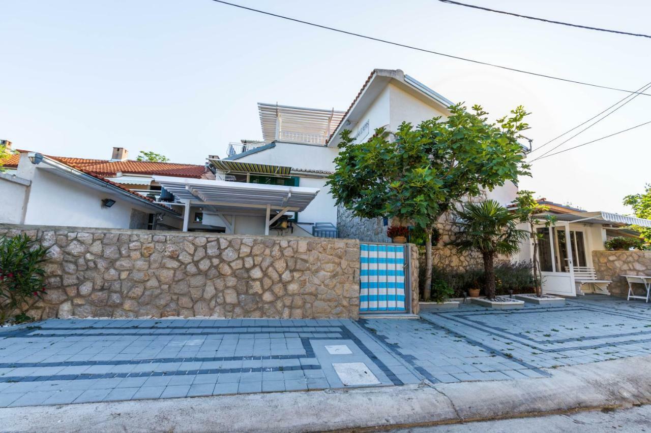 Apartments Lapis Jadranovo Exterior photo